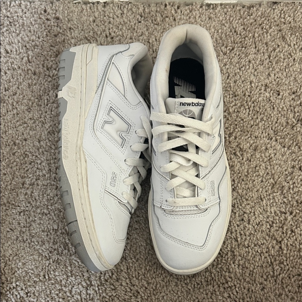 White New Balance 550
